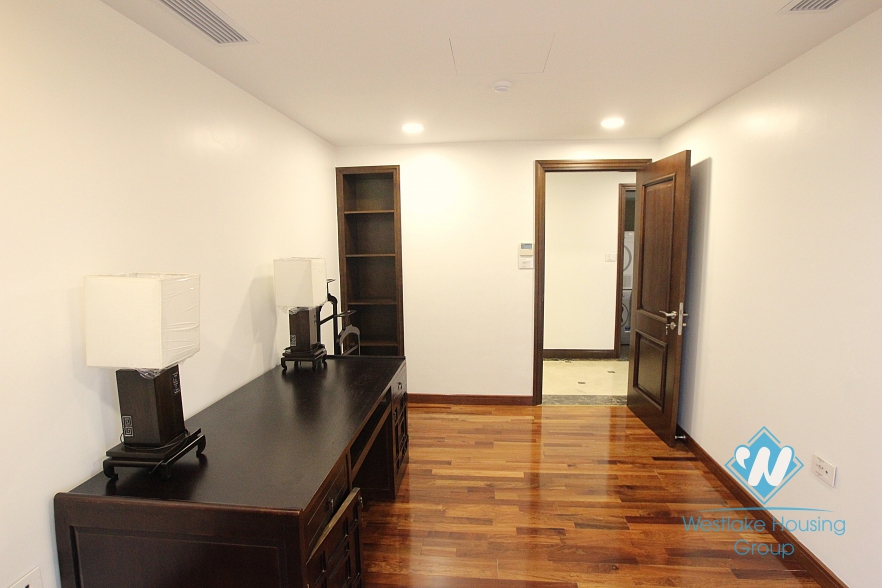 Luxury and Modern apartment  for rent in Xuan Dieu st, Tay Ho, Ha Noi
